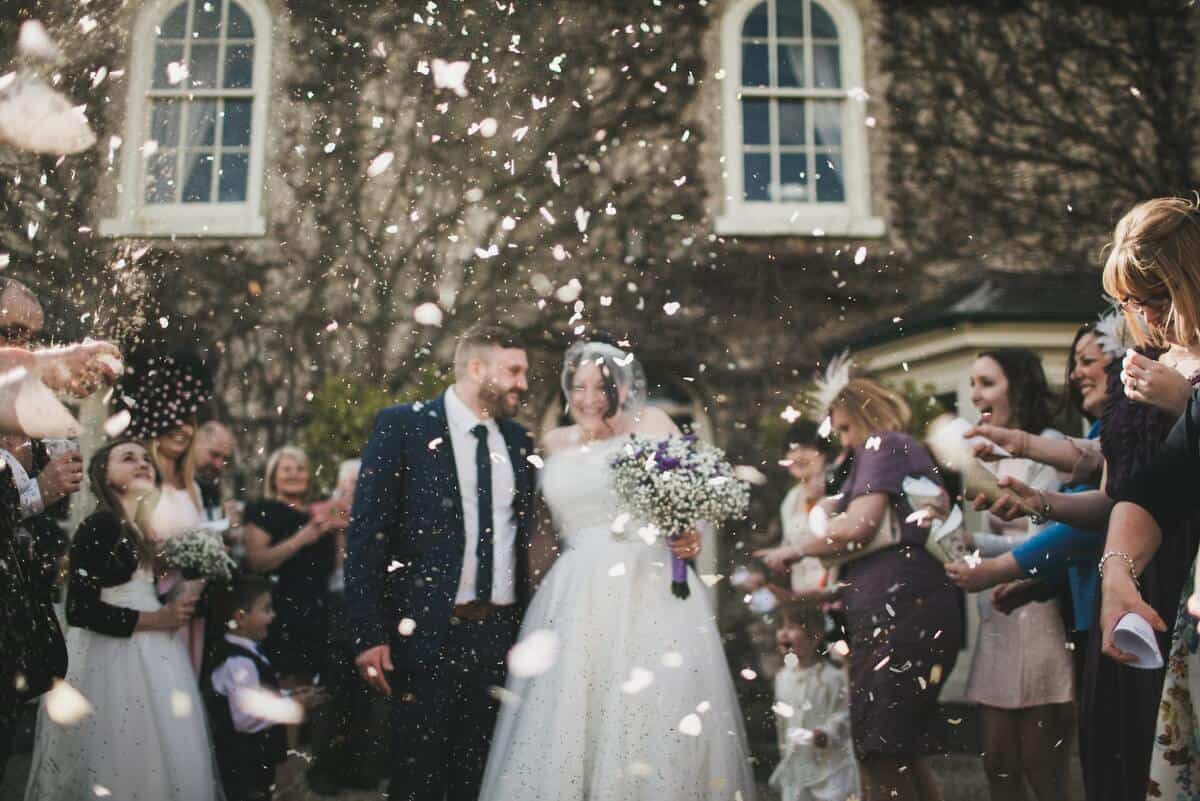 Paul and Lindsay's Newstead Priory wedding photography Lincolnshire Brigg Henry Lowther photographer North